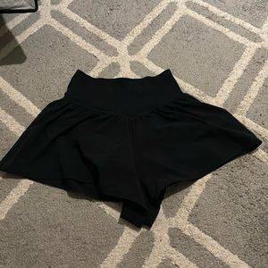 Offline by aerie real me crossover flowy black shorts size extra small